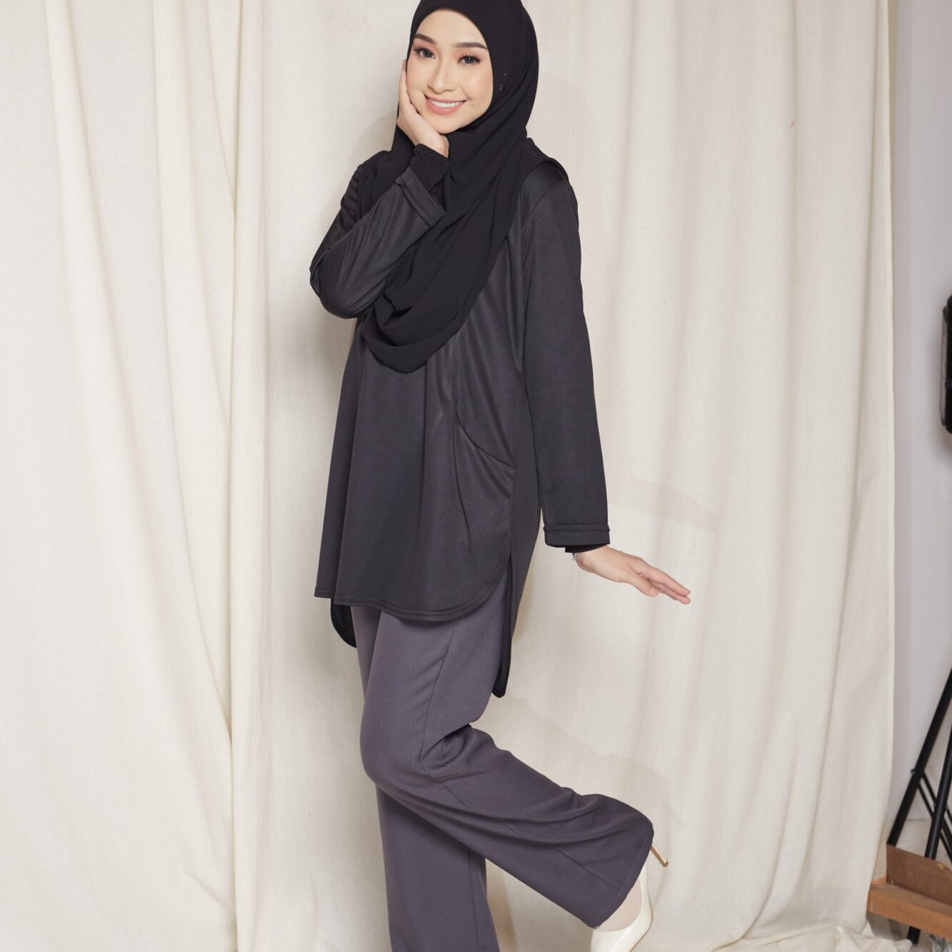 Signature Loose v3 (Dark Grey)