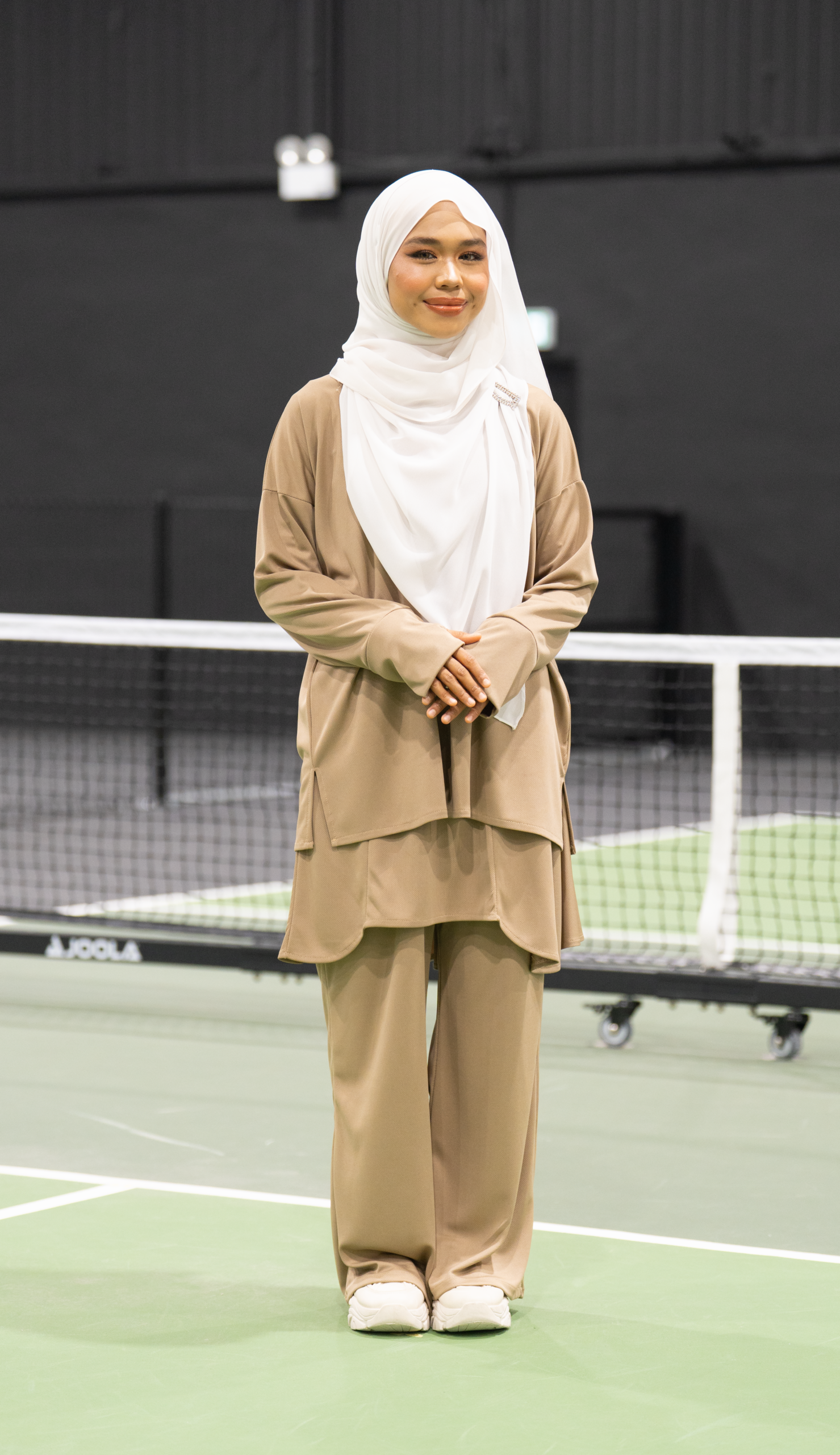 KHAKI SKANTS